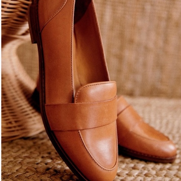 Sézane Shoes MICHEL LOAFERS Cognac Leather Minimalist Sz US6.5 - Picture 3 of 14